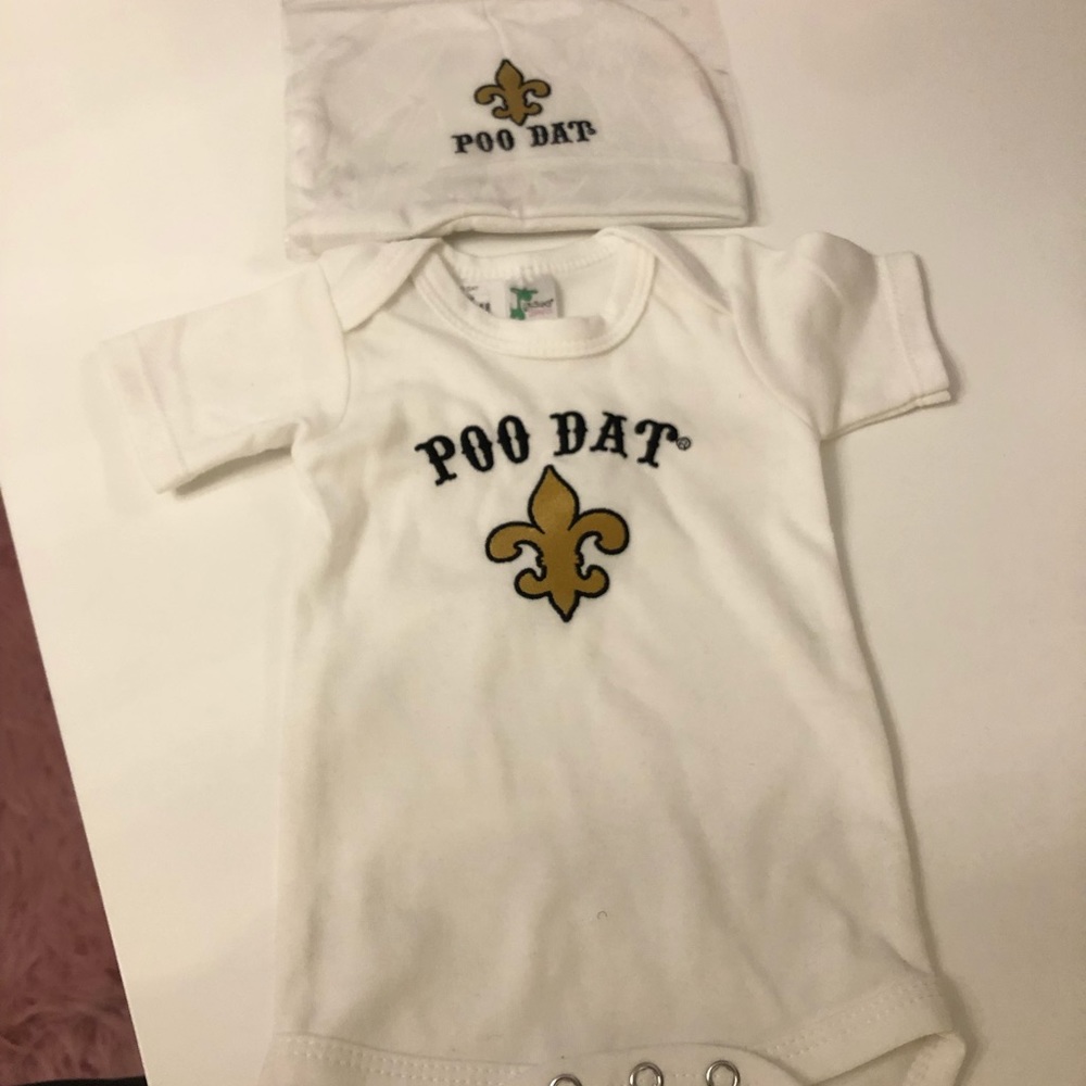 NWT Saints onesie & hat 0-3mo